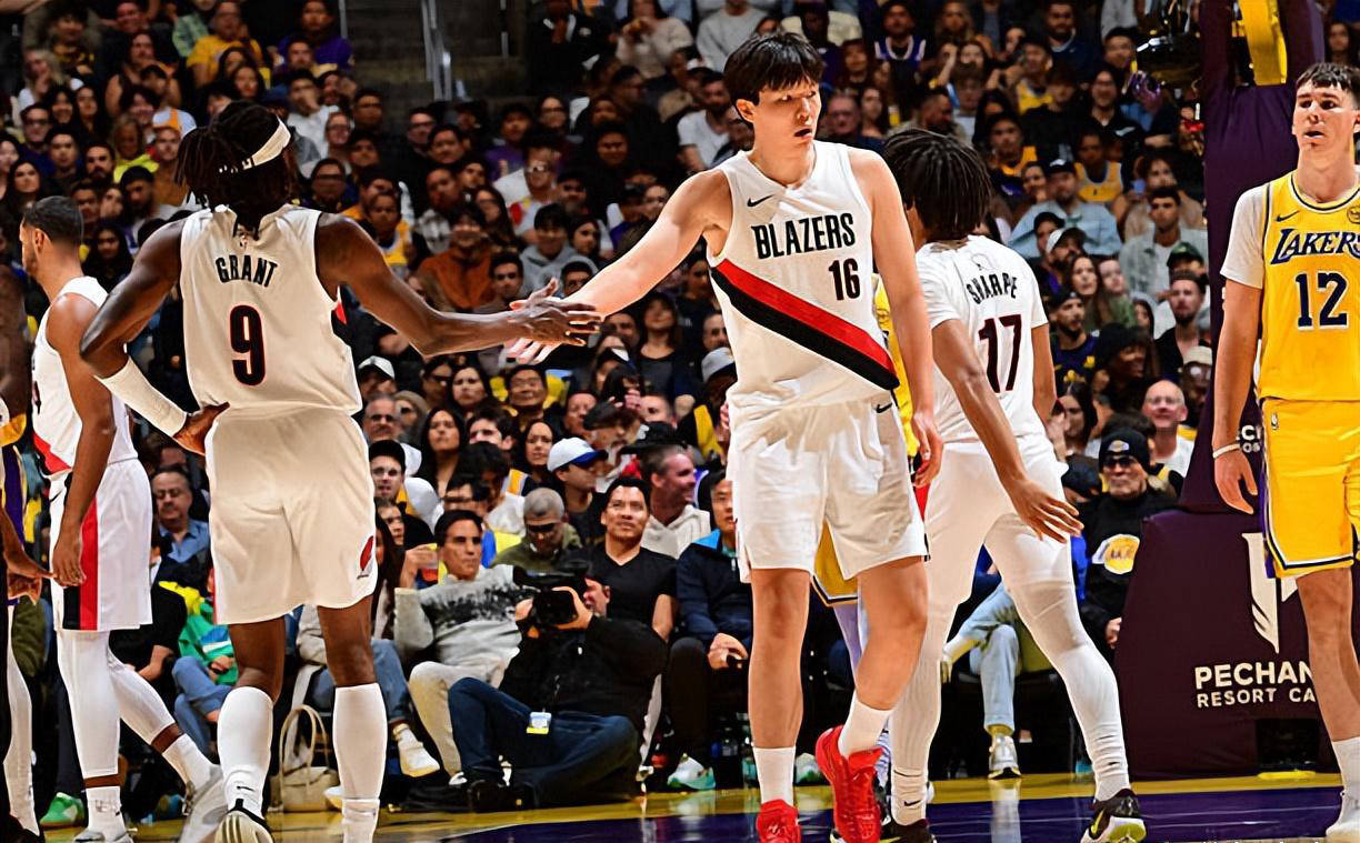 lol战争学院-波特兰开拓者国际比赛日远射贴柱，志在欧冠名次提升，态度坚定，更衣室氛围转暖的简单介绍